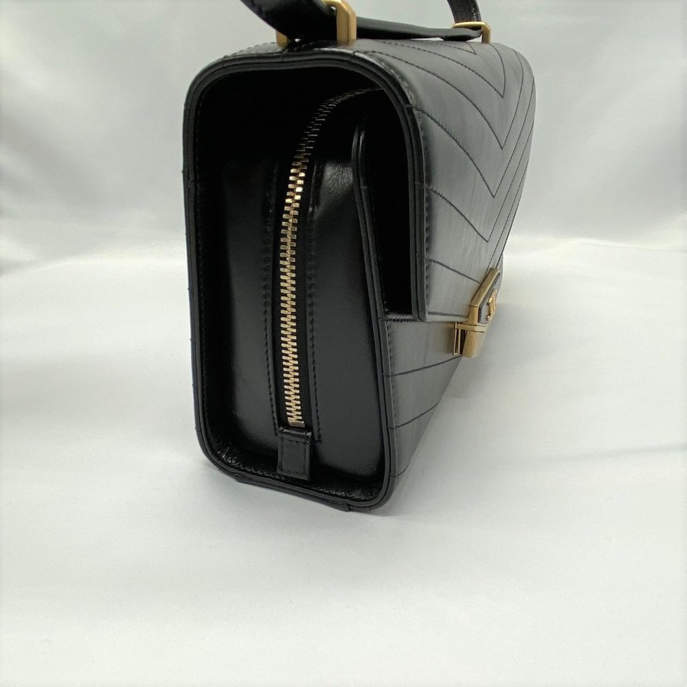 Chanel Black Medal Envelope Flap Bag Chevron Calfskin - Picture 6 of 12